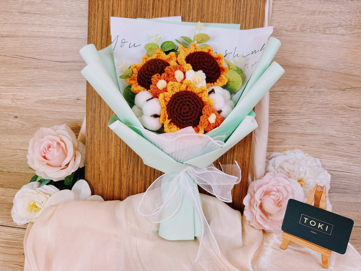 3 Crochet Sunflower Bouquet Green TOKI Flowers