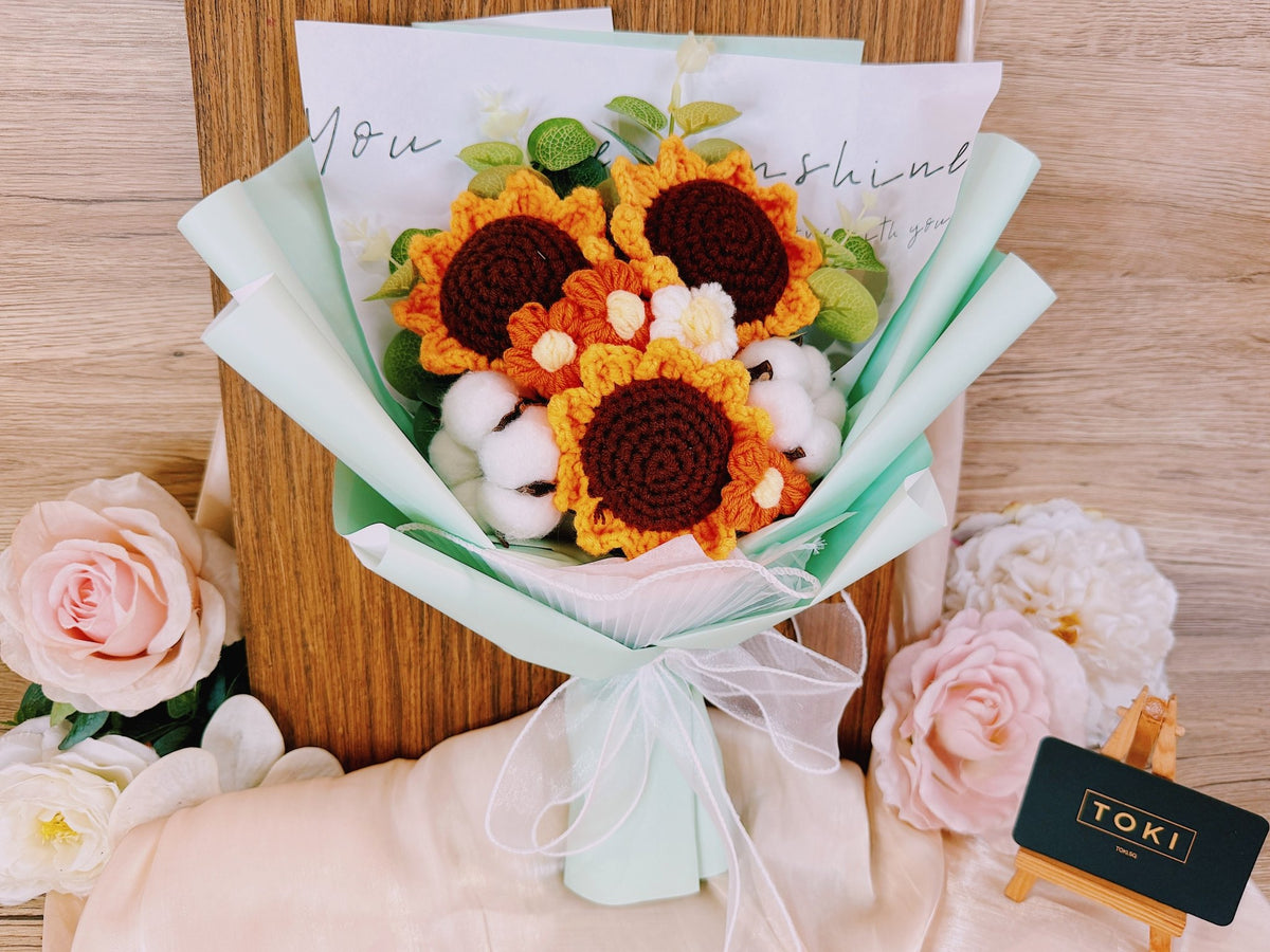 3 Crochet Sunflower Bouquet Green TOKI Flowers